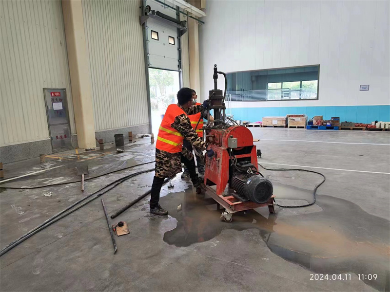 南华厂房地面下沉塌陷注浆加固施工